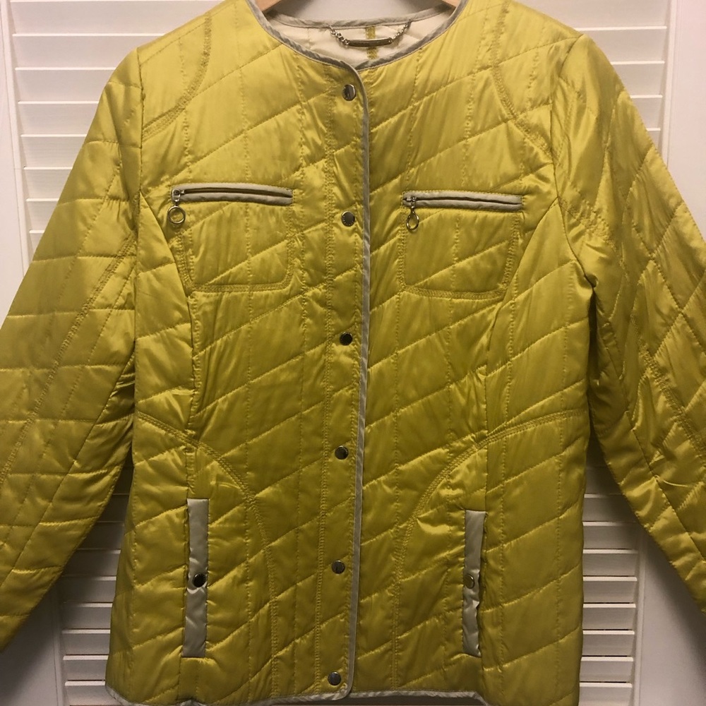 Light Jacket - Picture 2 of 4